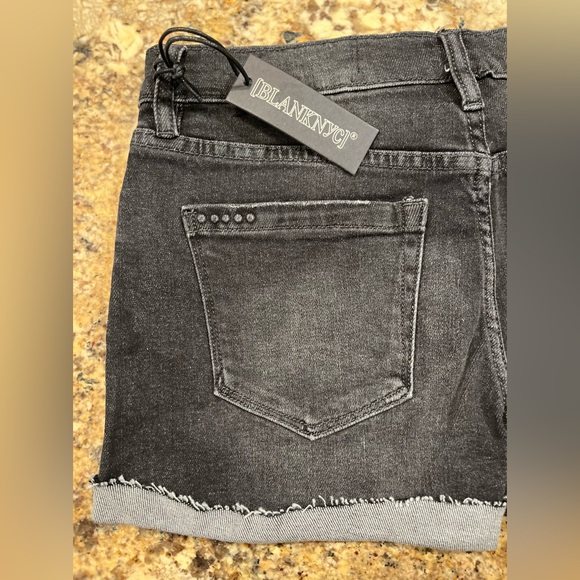 NWT Blank NYC The Fulton Distressed Roll Up Shorts - Picture 9 of 16